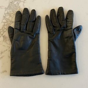 Women’s black leather gloves size 7 1/2